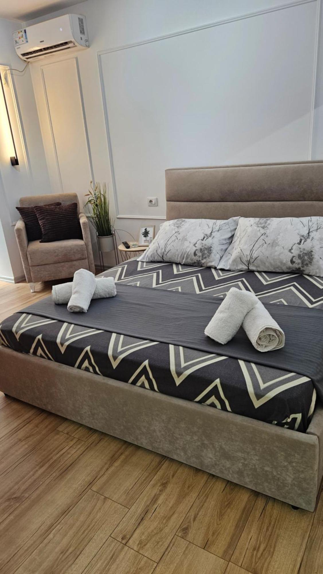 Coco'S Apartment Tiranë Ngoại thất bức ảnh