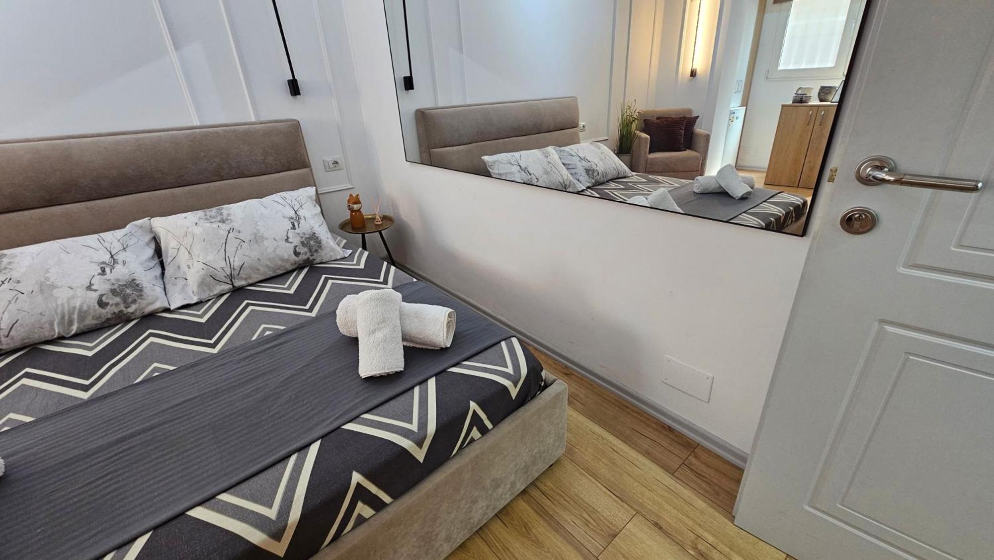 Coco'S Apartment Tiranë Ngoại thất bức ảnh